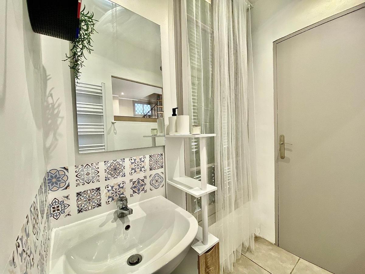 Lovely & Cozy Duplex Heart Of Nice With Bathtub! Екстер'єр фото