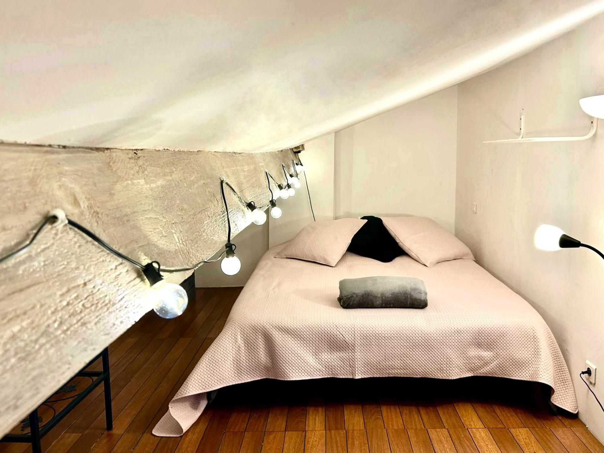 Lovely & Cozy Duplex Heart Of Nice With Bathtub! Екстер'єр фото